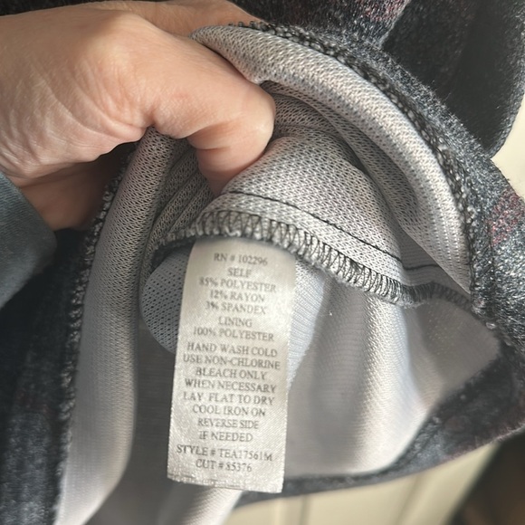 Connected Apparel Plaid Dress Size 16 - Picture 7 of 10